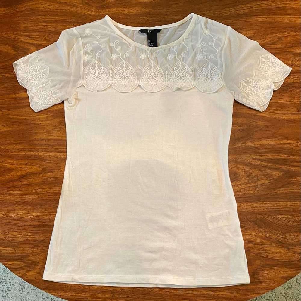 H&M Lace-Top T-Shirt